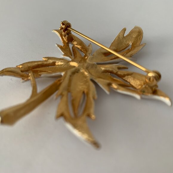 Vintage BROOCH Gold Tone and Ivory Leaf / Floral Flower Leaves Stem Unsigned - Picture 5 of 7